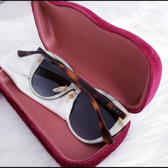 GUCCI SUNGLASS AUTHENTIC - Picture 4 of 7